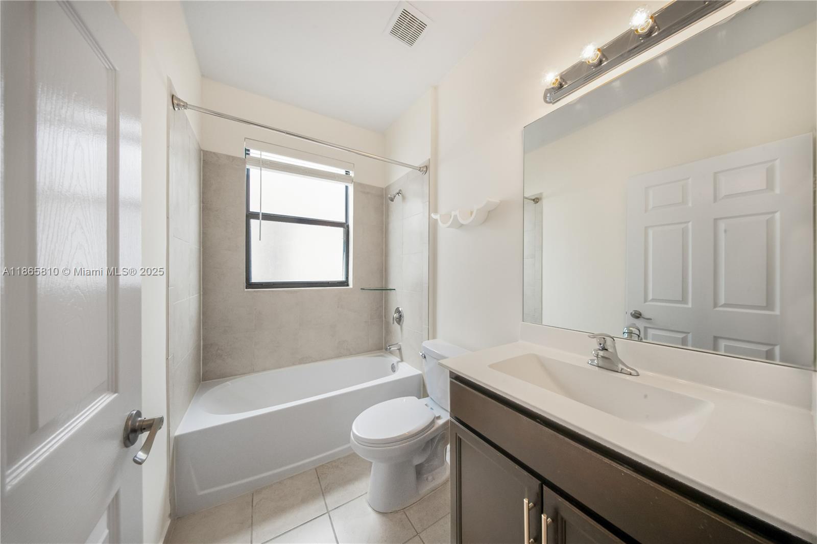 AQUABELLA SECTION TWO - Residential