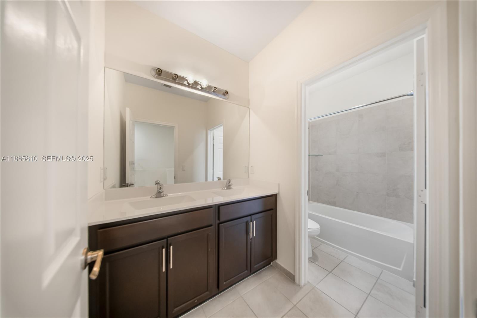 AQUABELLA SECTION TWO - Residential