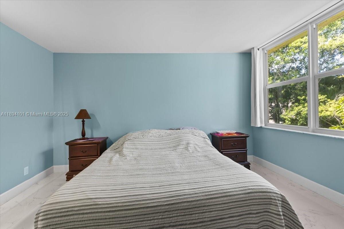LIVE OAK CONDO SEVEN - Residential