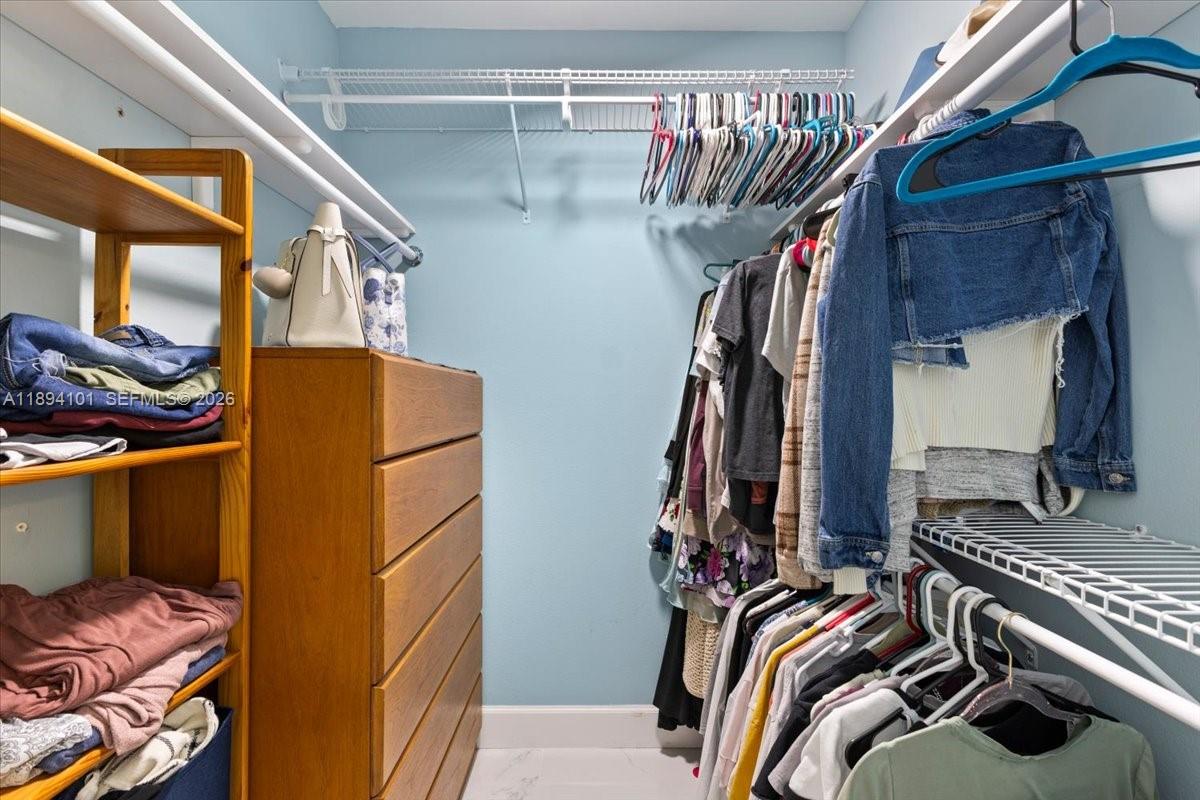 LIVE OAK CONDO SEVEN - Residential