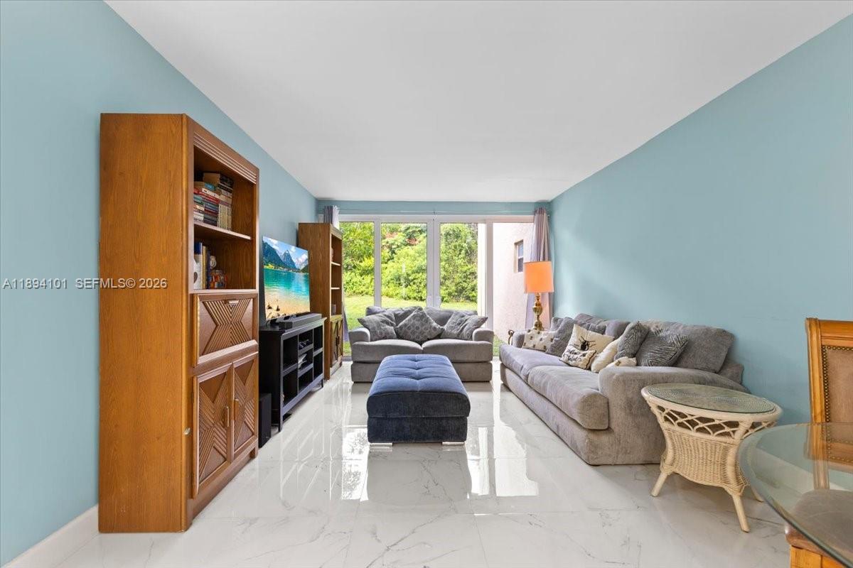 LIVE OAK CONDO SEVEN - Residential