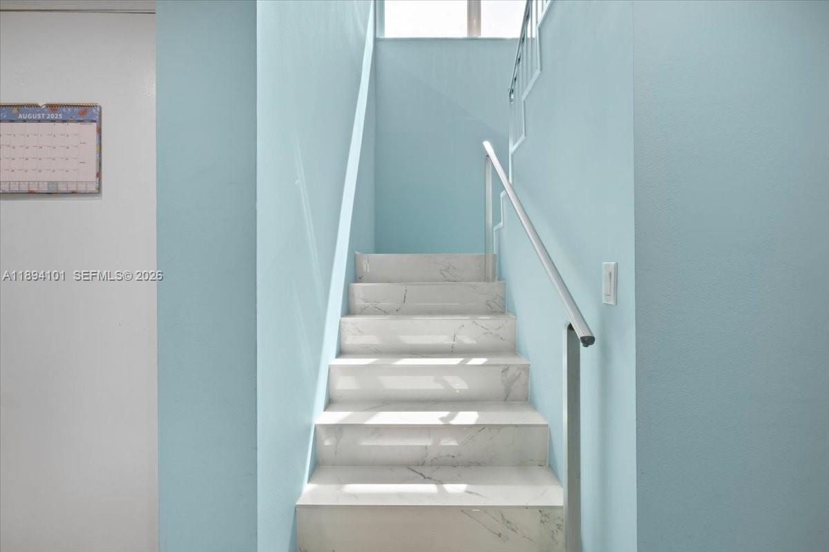 LIVE OAK CONDO SEVEN - Residential