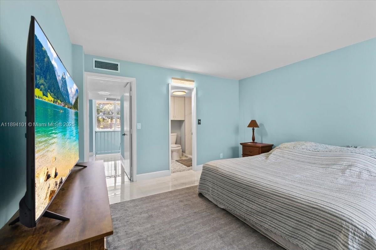 LIVE OAK CONDO SEVEN - Residential