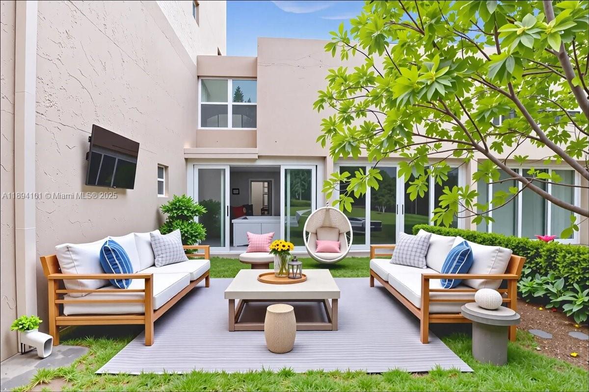 LIVE OAK CONDO SEVEN - Residential