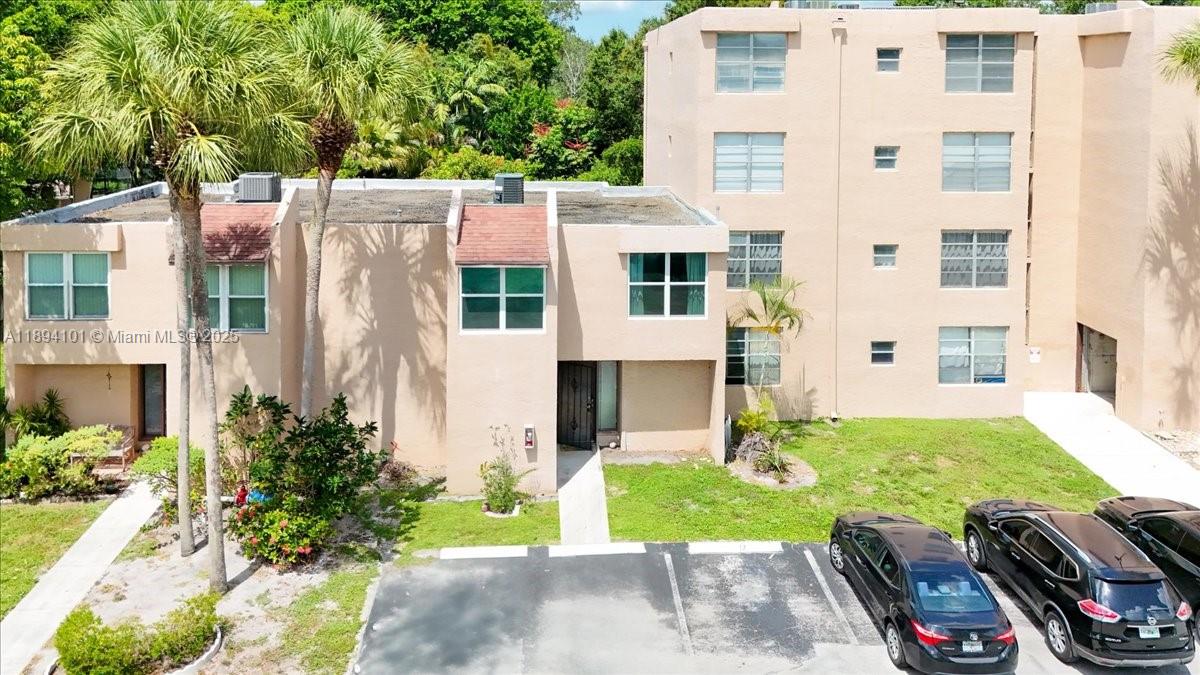 LIVE OAK CONDO SEVEN - Residential