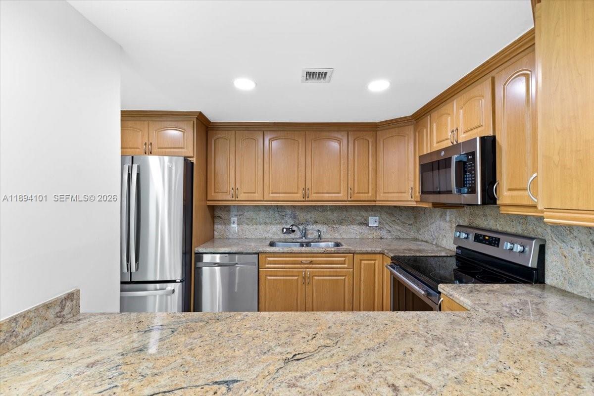 LIVE OAK CONDO SEVEN - Residential