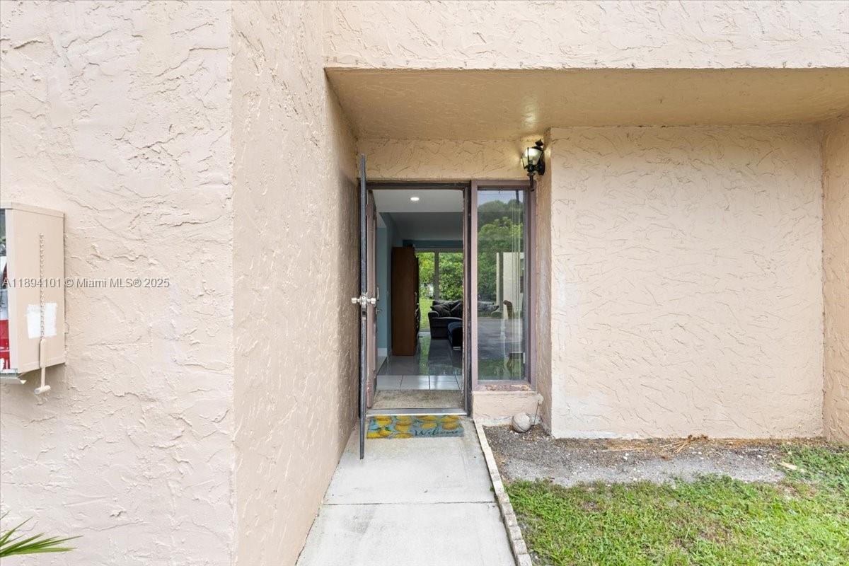 LIVE OAK CONDO SEVEN - Residential