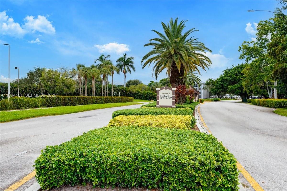 LIVE OAK CONDO SEVEN - Residential