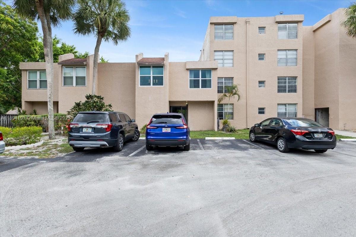 LIVE OAK CONDO SEVEN - Residential