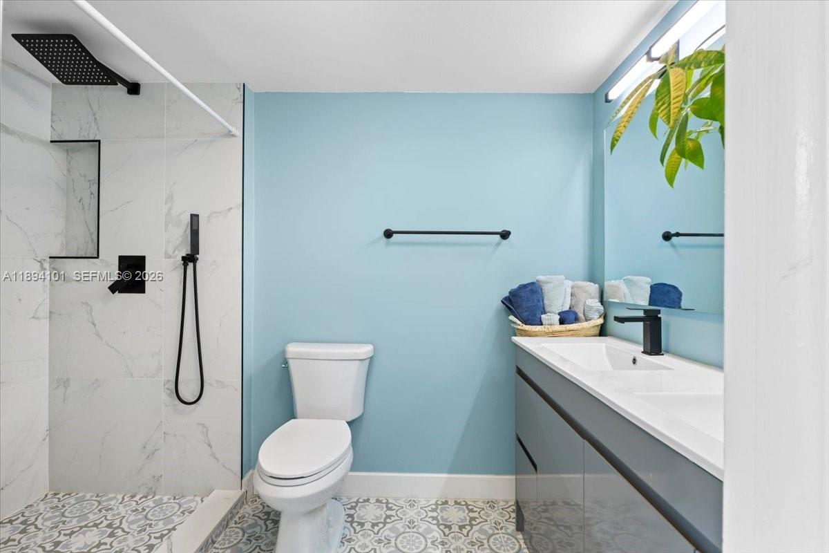 LIVE OAK CONDO SEVEN - Residential