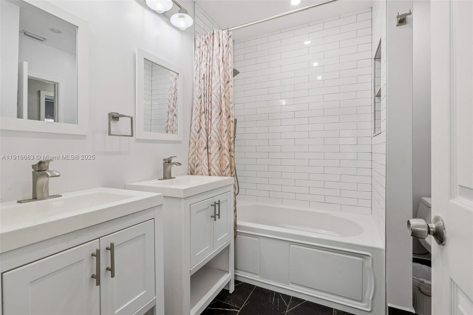 GRATIGNY SHORES - Residential