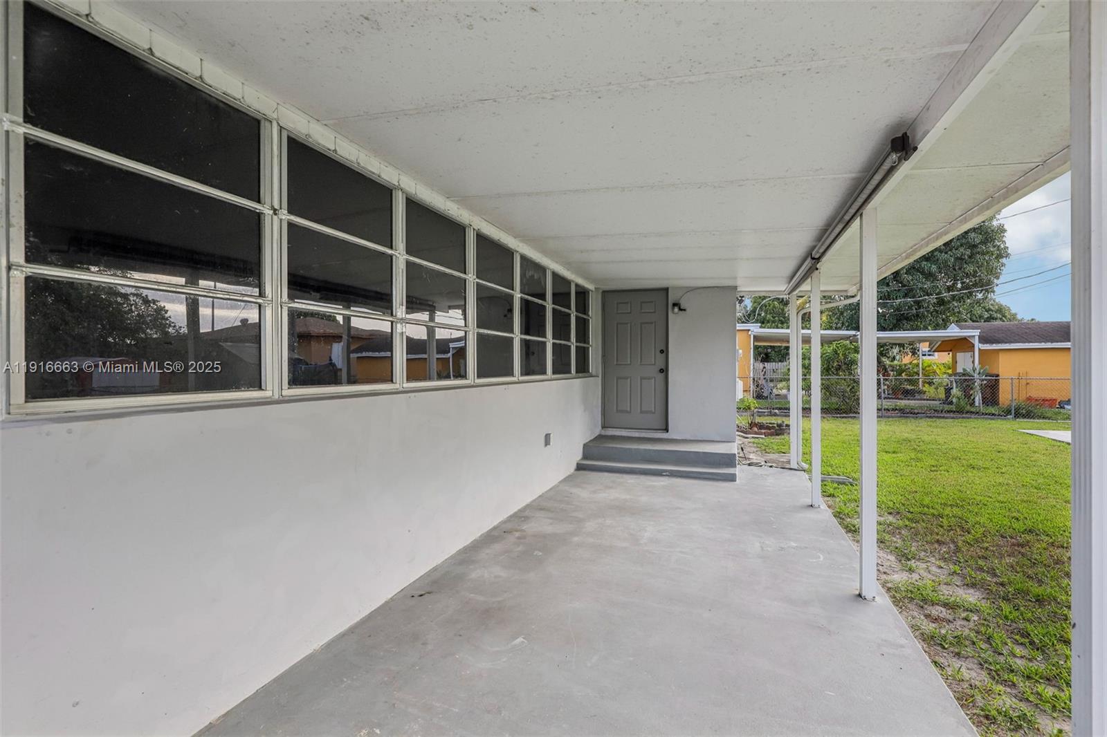 GRATIGNY SHORES - Residential