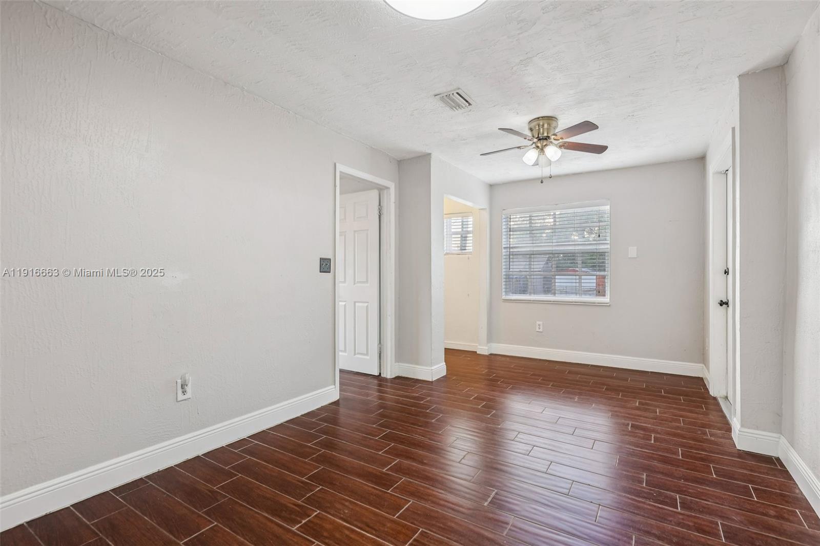 GRATIGNY SHORES - Residential