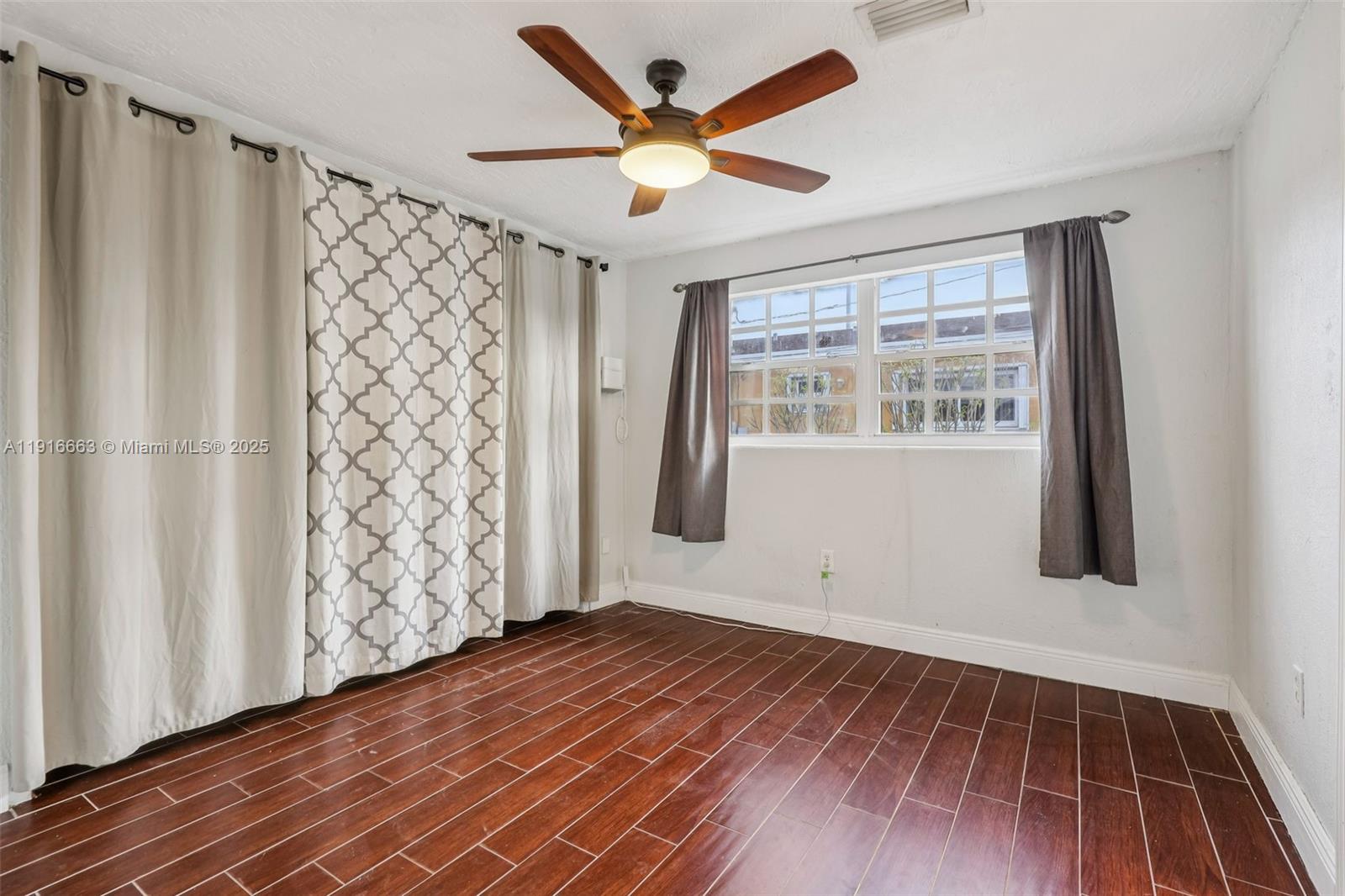 GRATIGNY SHORES - Residential