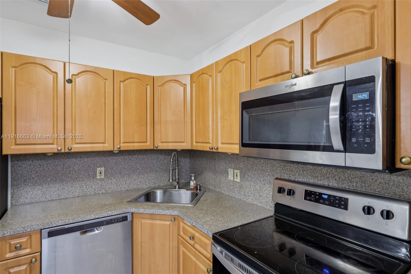 GRATIGNY SHORES - Residential