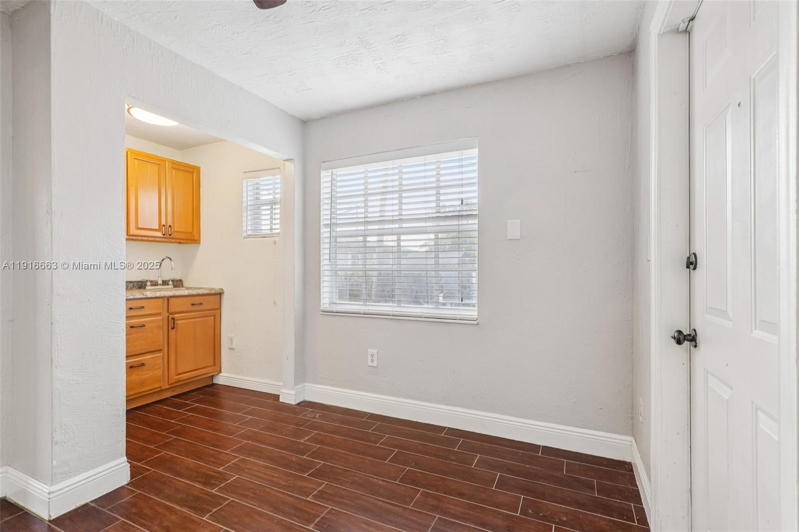 GRATIGNY SHORES - Residential