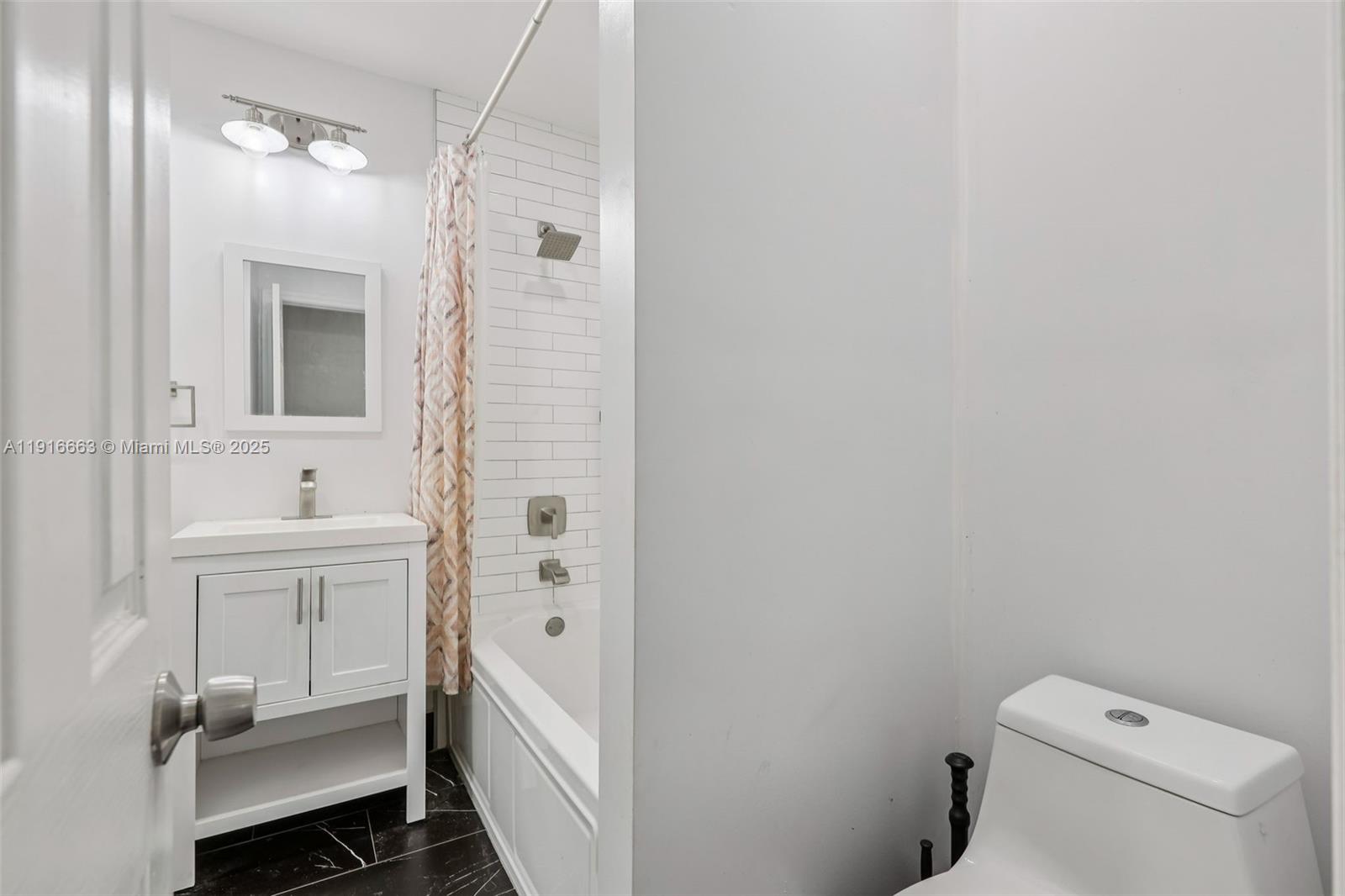 GRATIGNY SHORES - Residential