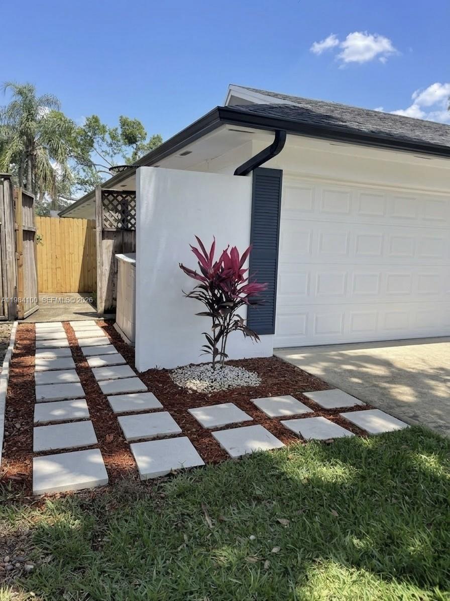 LAKE CONWAY ESTATES - Residential