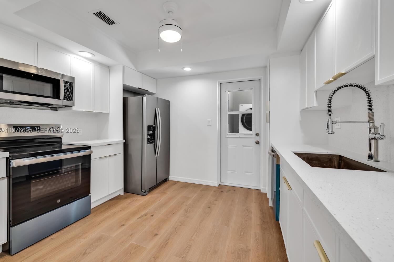 BISCAYNE Park - Residential