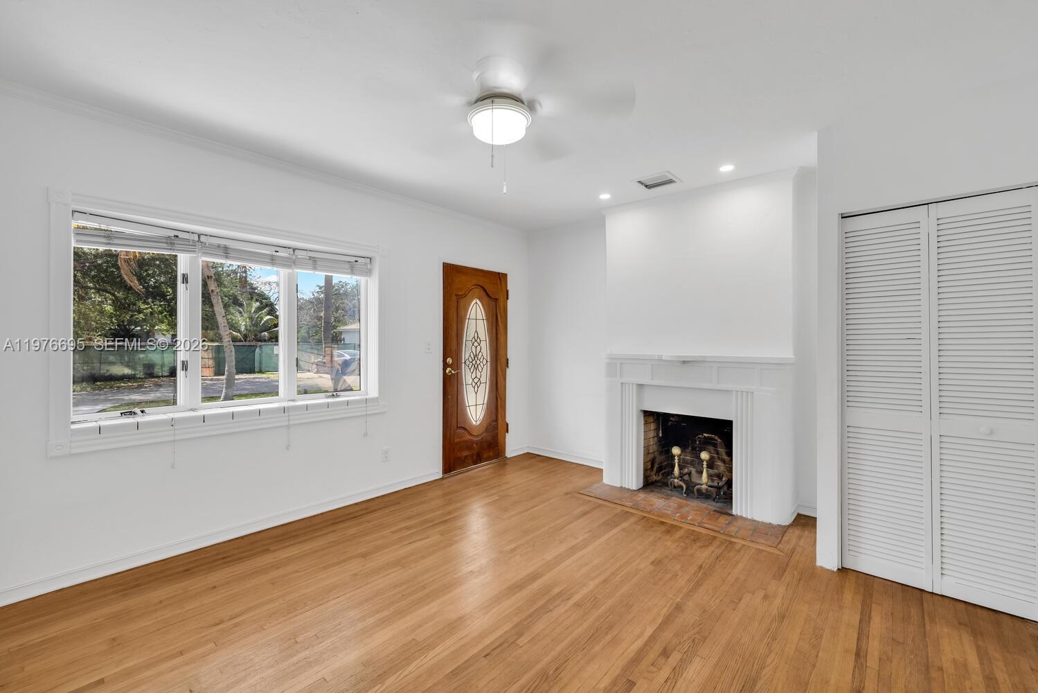 View photos, virtual tours, details... 11801 NE 11th Ave