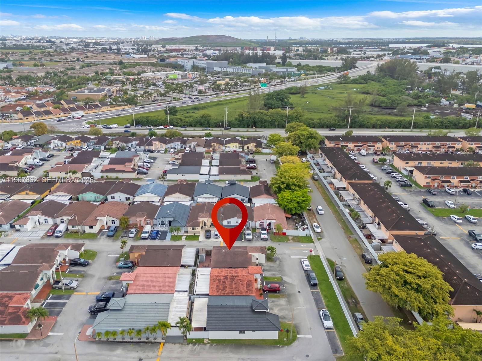 LOS PALACIOS II CONDO - Residential