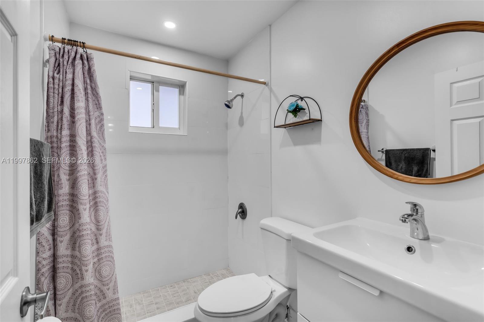 LOS PALACIOS II CONDO - Residential