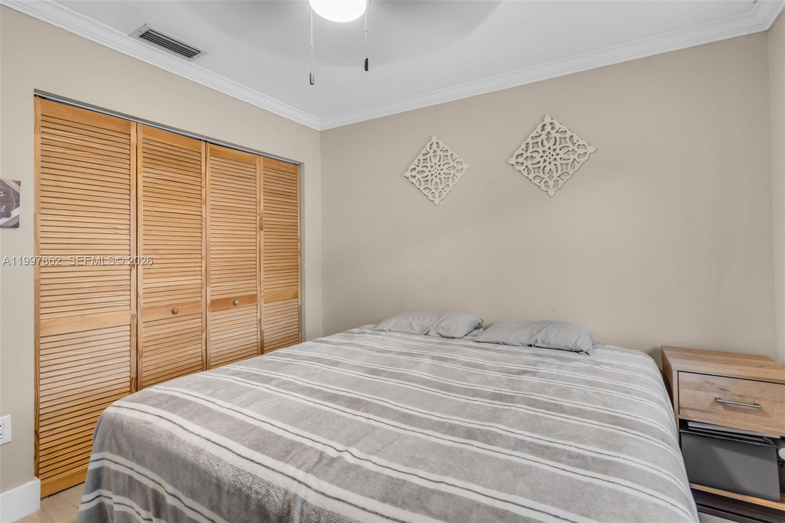 LOS PALACIOS II CONDO - Residential