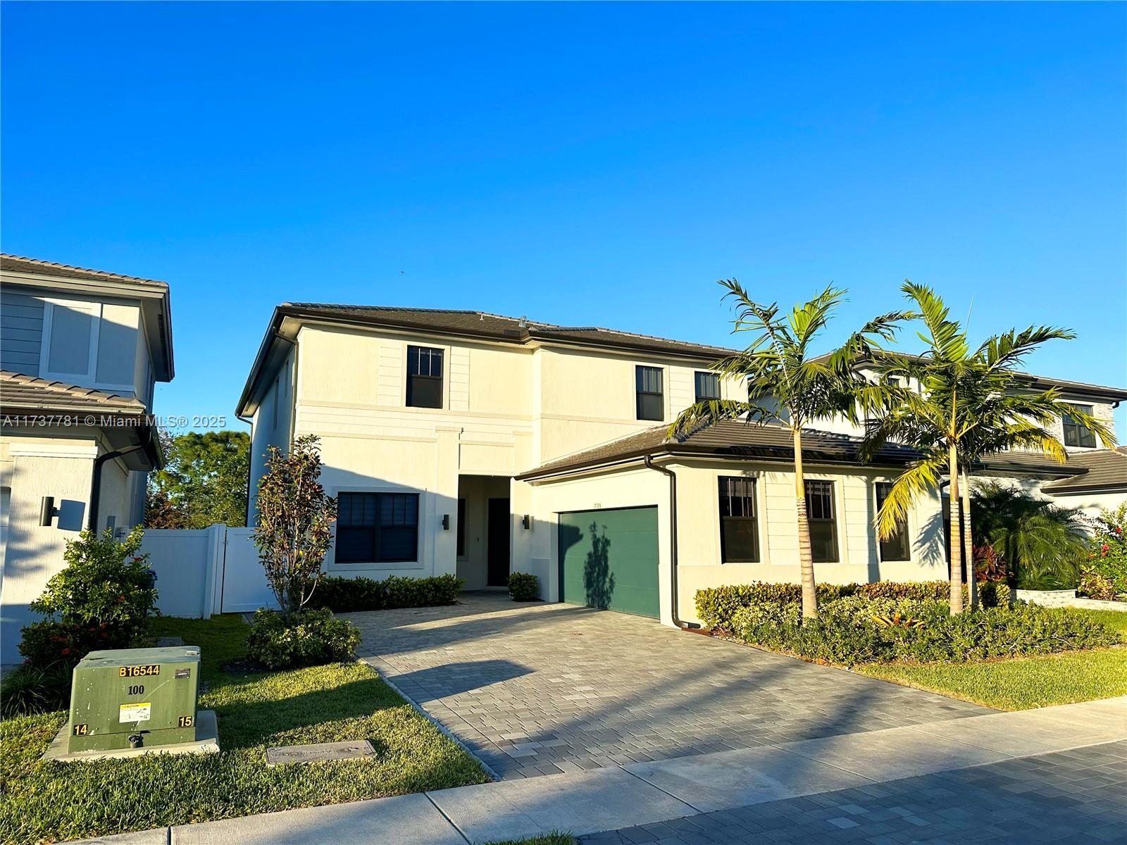 17395 Sw 41st St, Miramar, Broward County, Florida - 5 Bedrooms  
6 Bathrooms - 