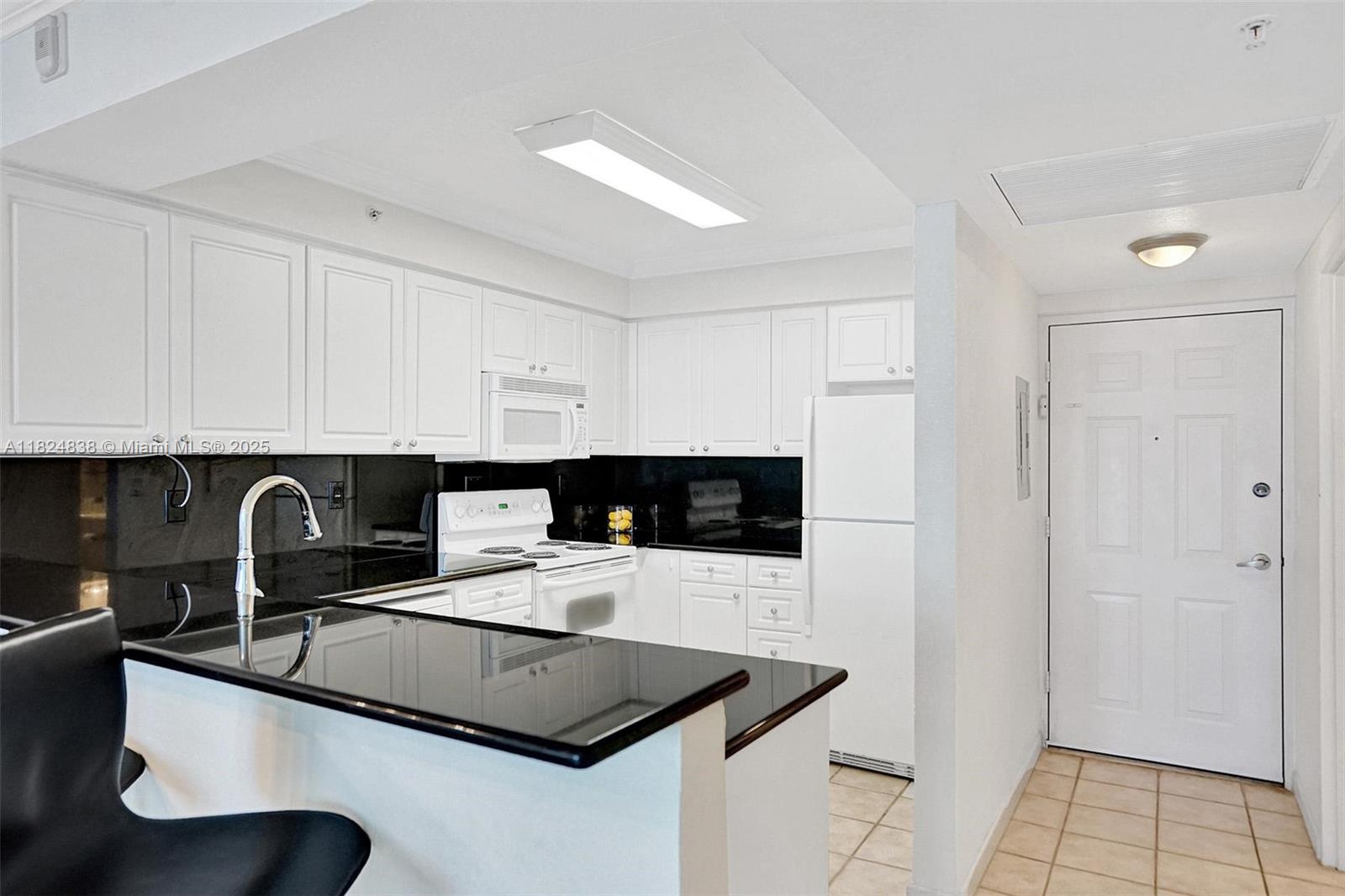 WAVE CONDO - Residential