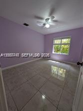 HOLLYWOOD LITTLE RANCHES - Residential