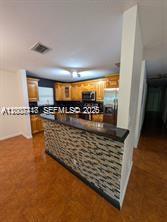 HOLLYWOOD LITTLE RANCHES - Residential