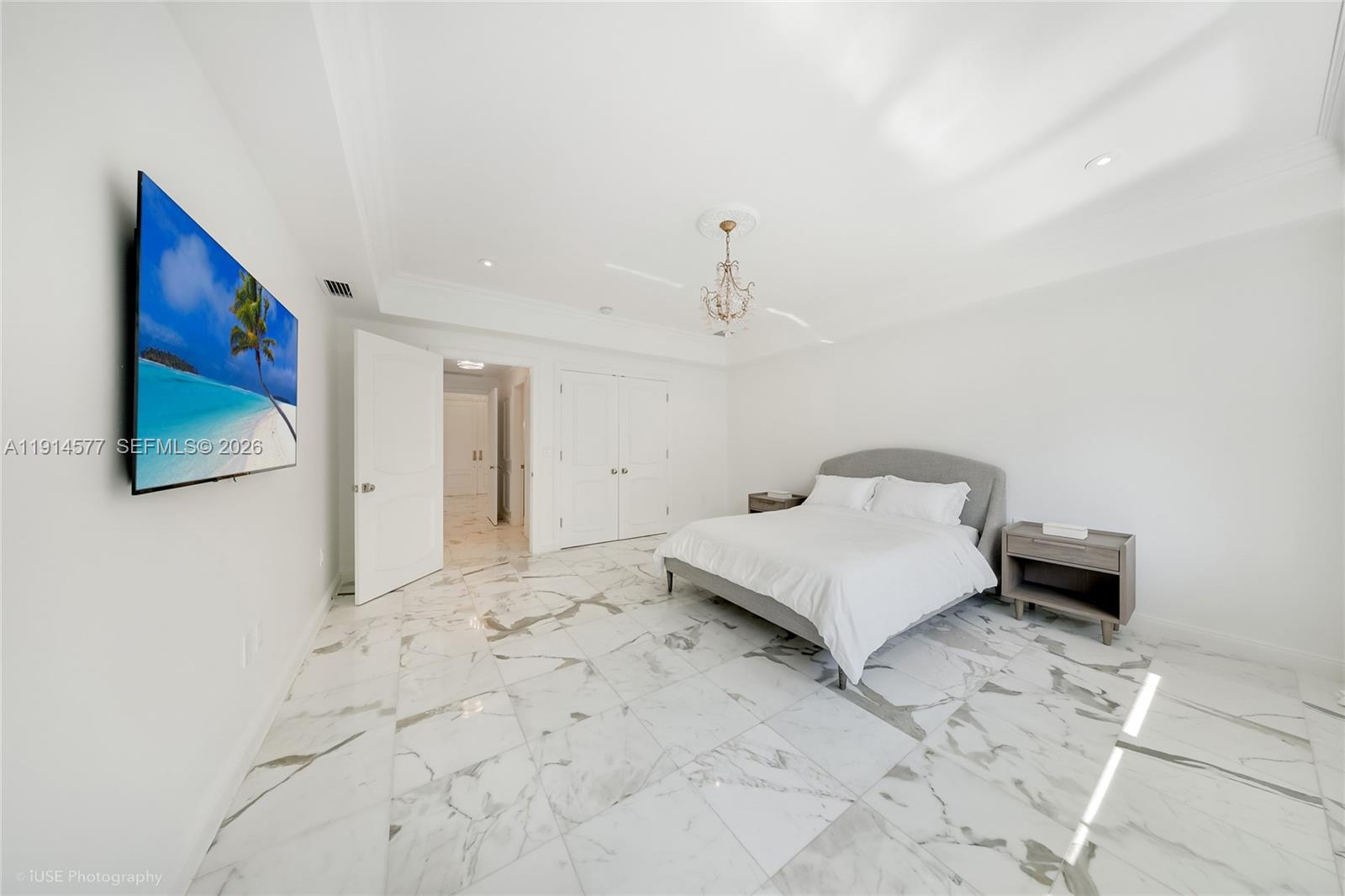 LA GORCE ISLAND - Residential