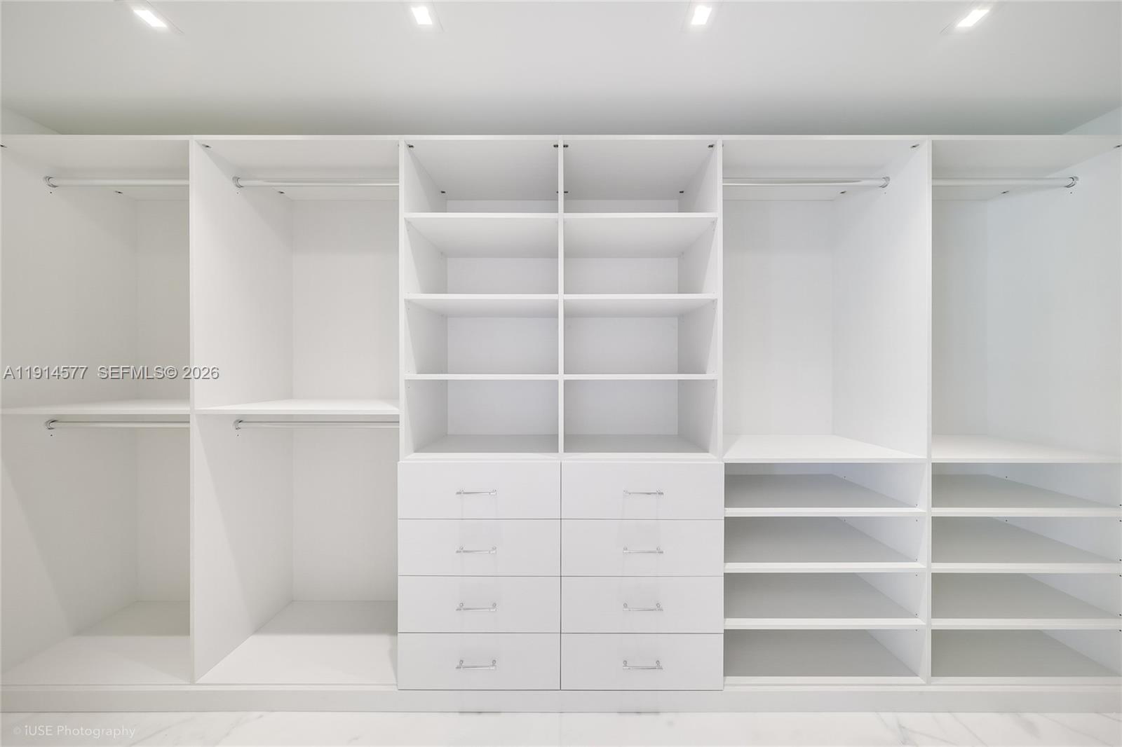 LA GORCE ISLAND - Residential