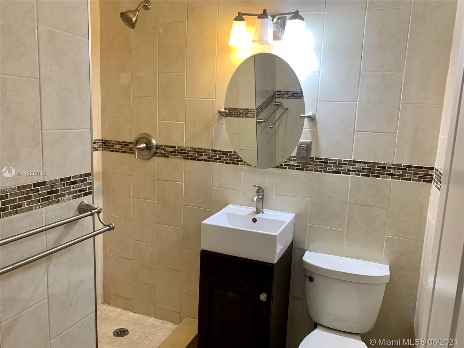 PALMLAND ESTATES 1ST ADDN - Residential