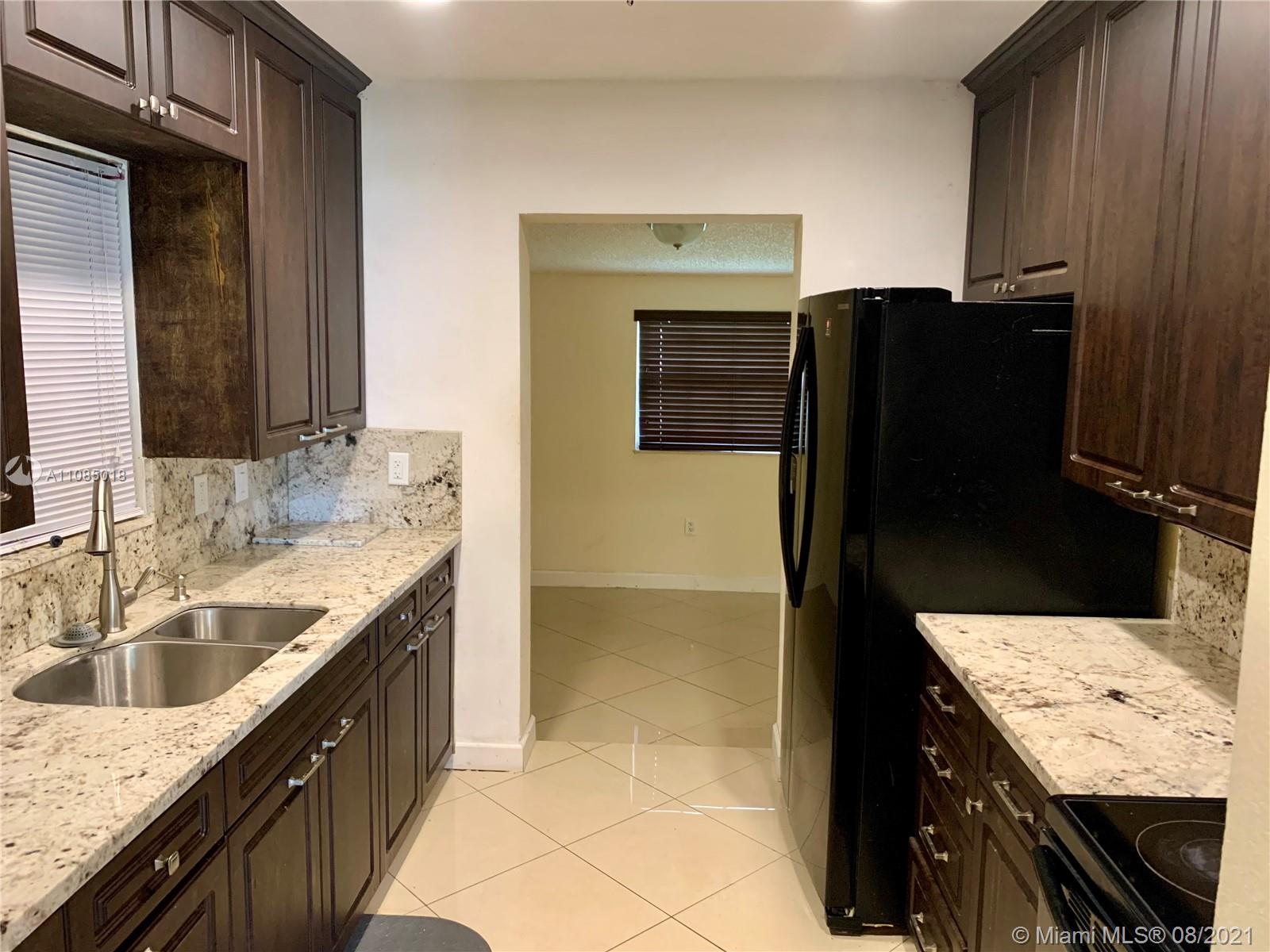 PALMLAND ESTATES 1ST ADDN - Residential