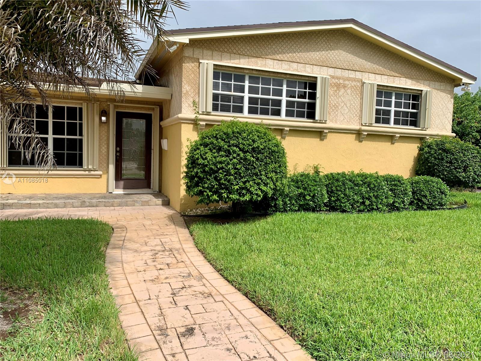 PALMLAND ESTATES 1ST ADDN - Residential