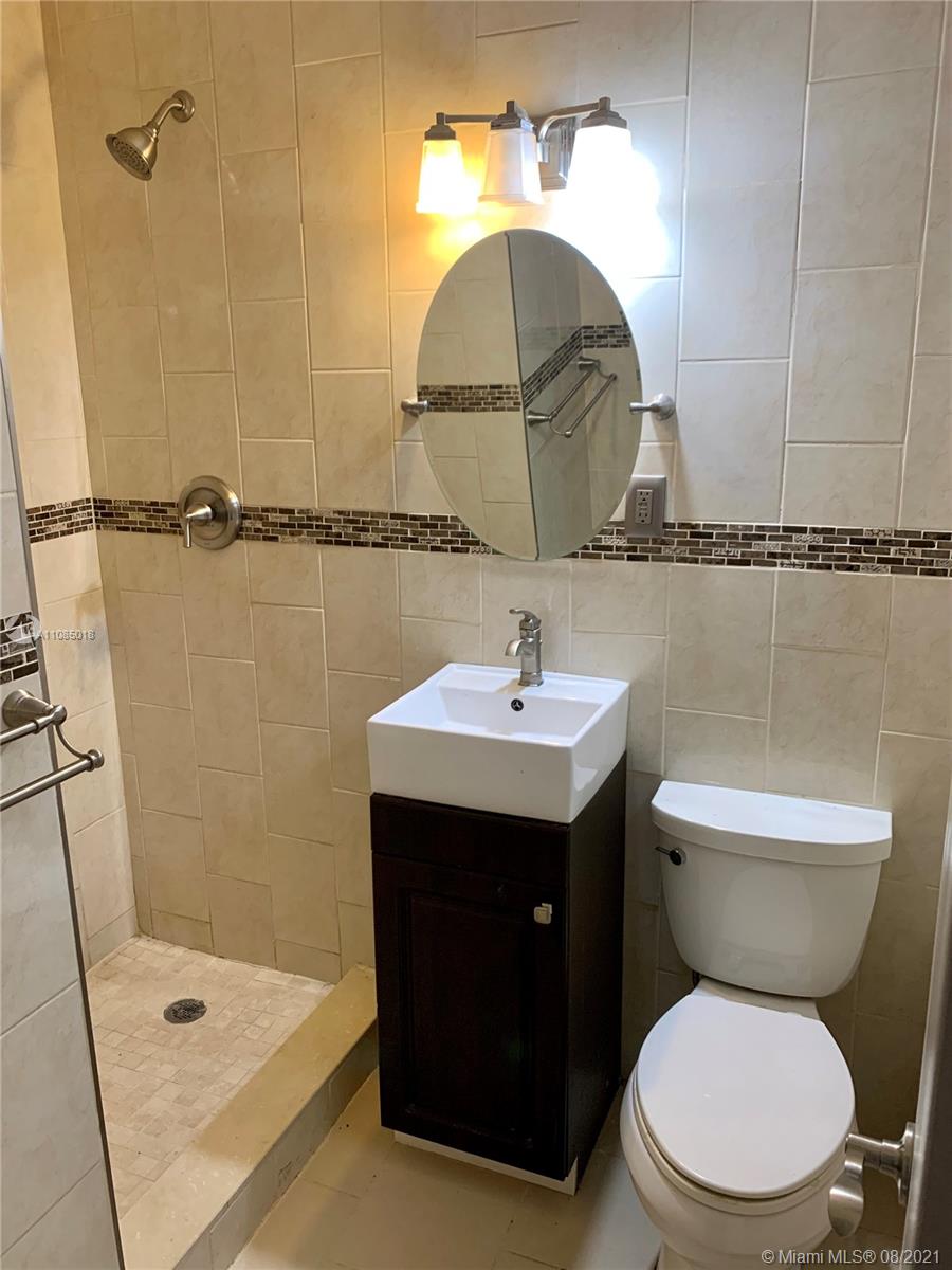 PALMLAND ESTATES 1ST ADDN - Residential