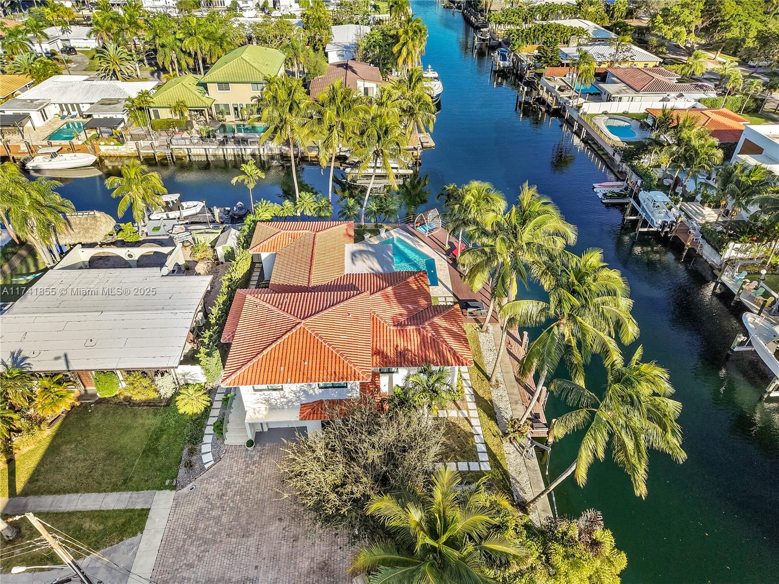 VENETIAN SEC KEYSTONE POI - Residential