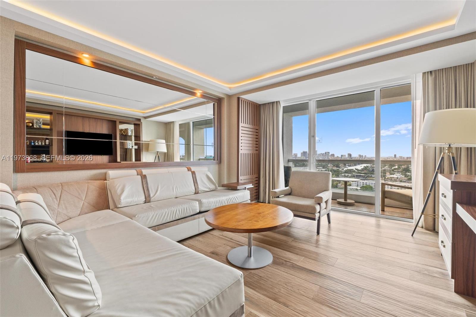 551 FLB CONDOMINIUM RESID - Residential