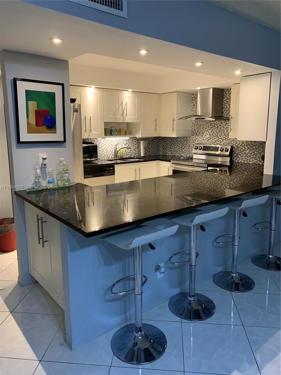 501 Three Islands Blvd 108