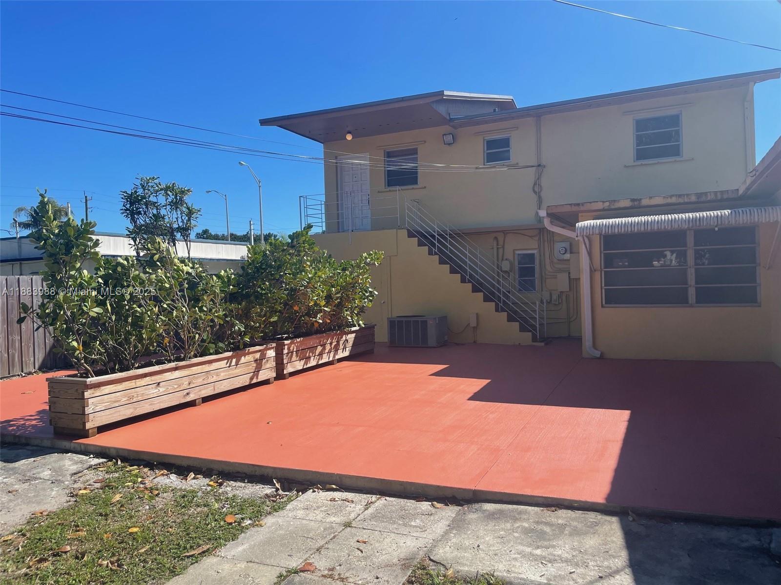 HIALEAH 13TH ADDN AMD PL - Residential Income