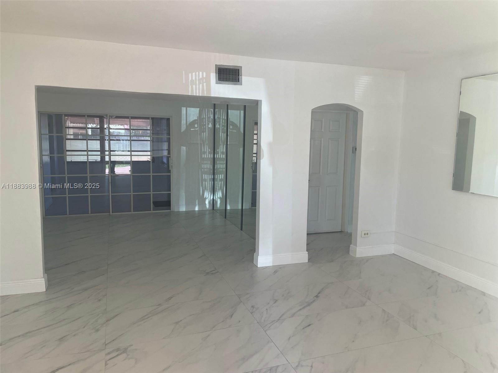 HIALEAH 13TH ADDN AMD PL - Residential Income
