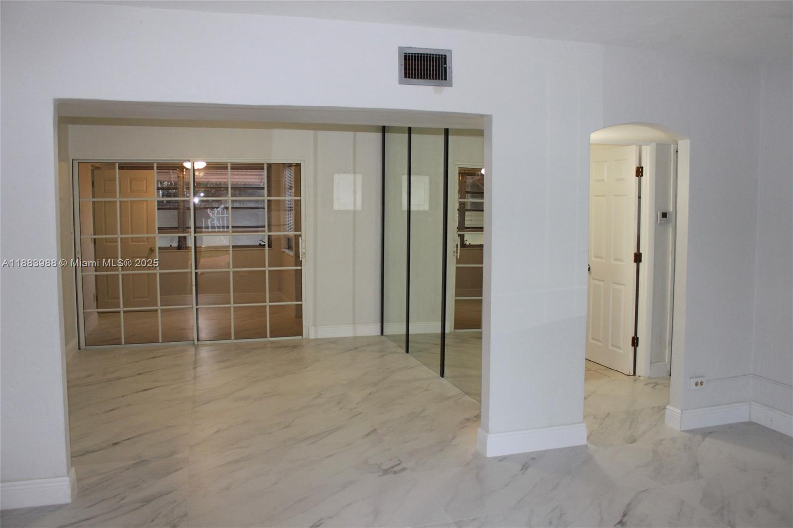 HIALEAH 13TH ADDN AMD PL - Residential Income