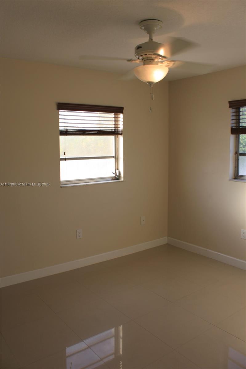 HIALEAH 13TH ADDN AMD PL - Residential Income
