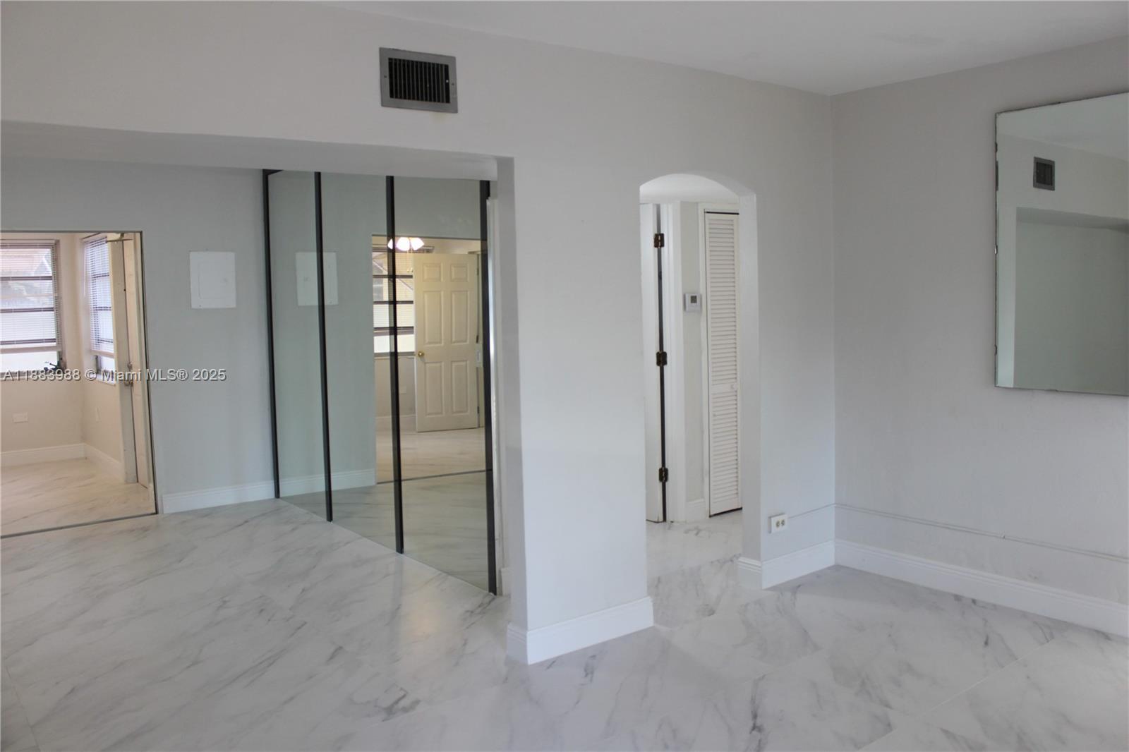 HIALEAH 13TH ADDN AMD PL - Residential Income
