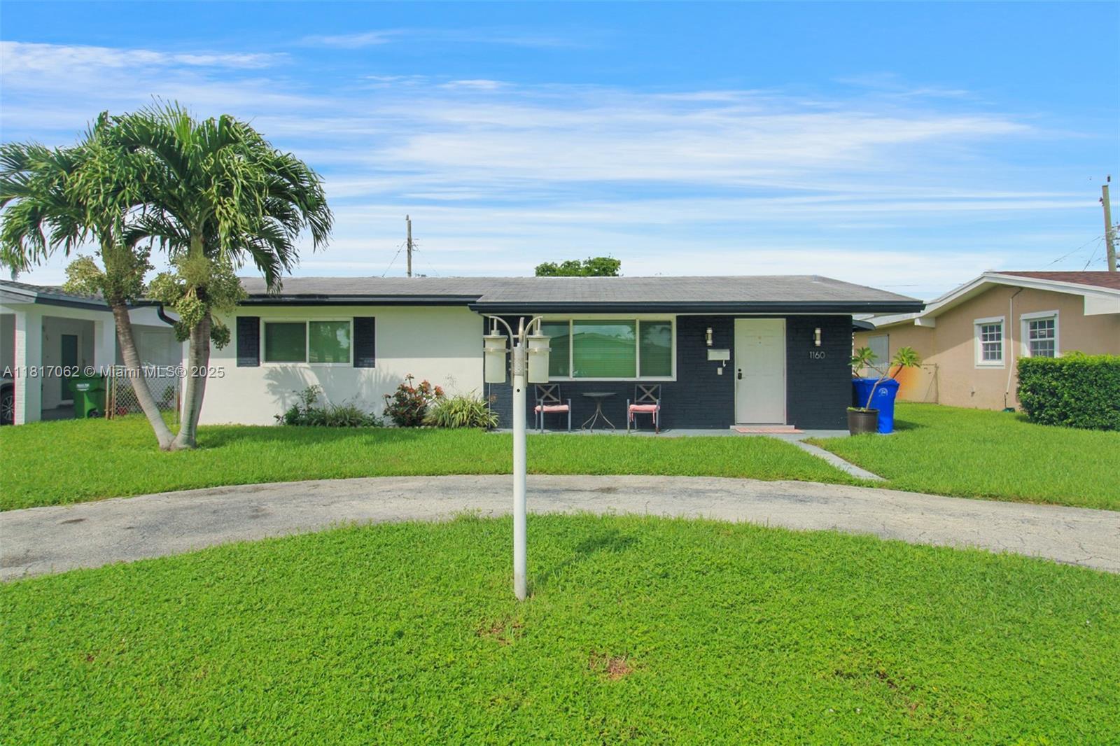 1160 Nw 79th Ter, Pembroke Pines, Miami-Dade County, Florida - 3 Bedrooms  
2 Bathrooms - 