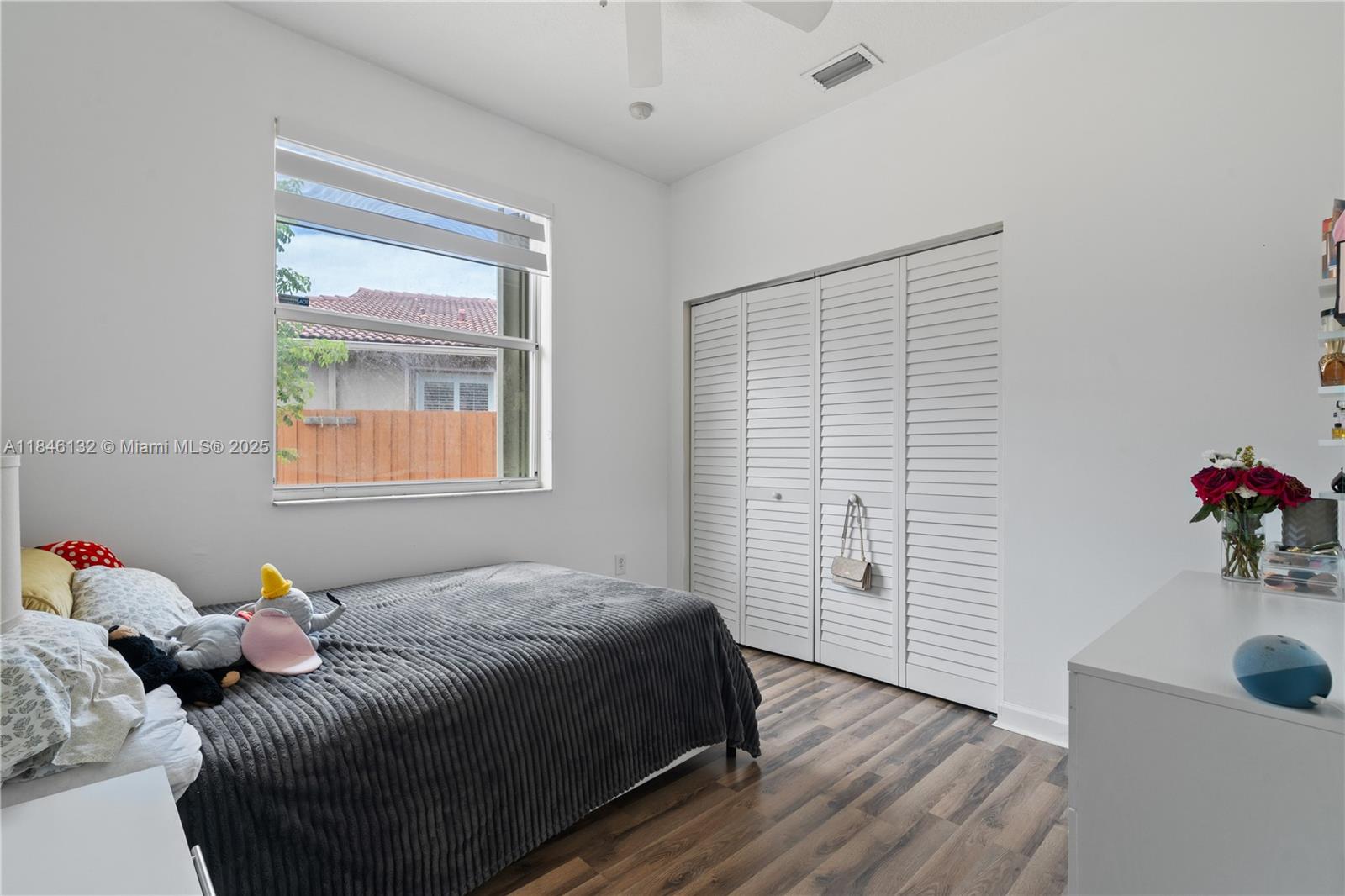 FLORIDIAN BAY ESTATES - Residential