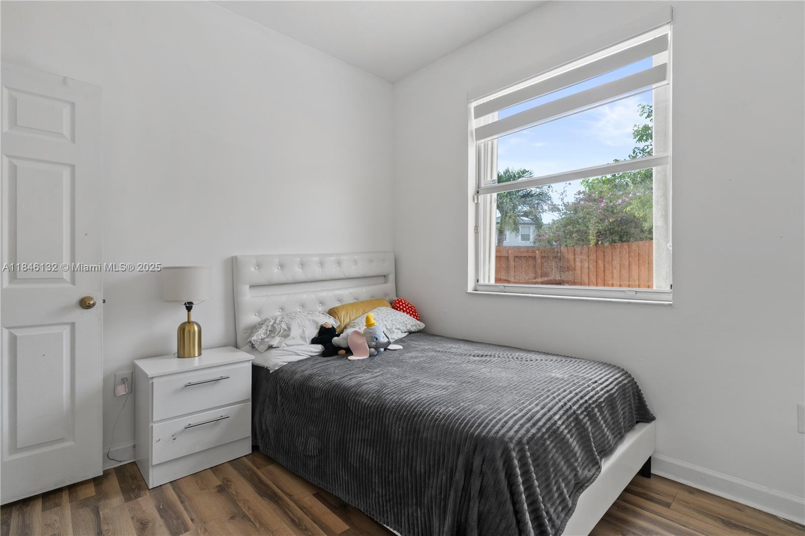 FLORIDIAN BAY ESTATES - Residential