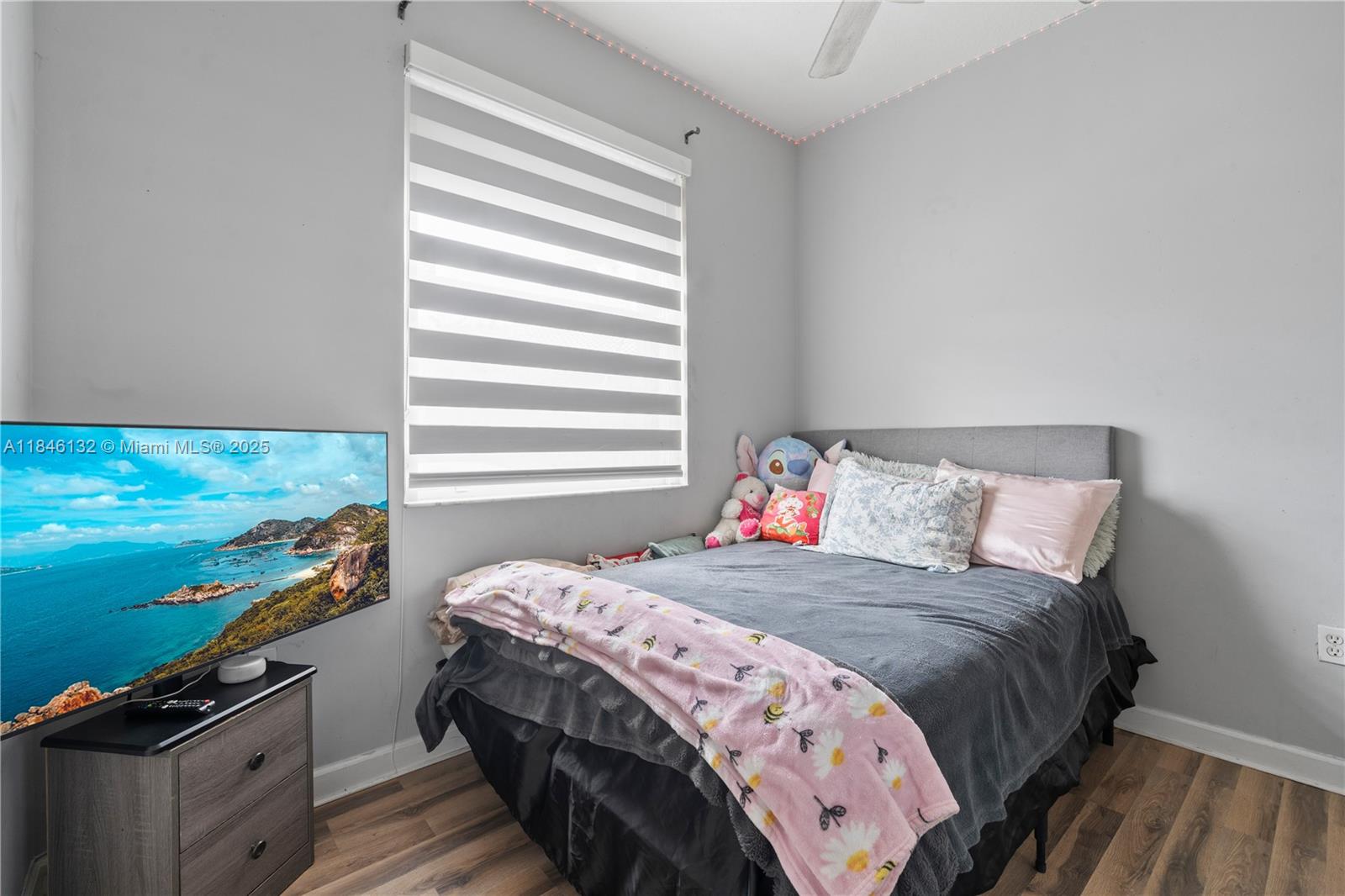 FLORIDIAN BAY ESTATES - Residential