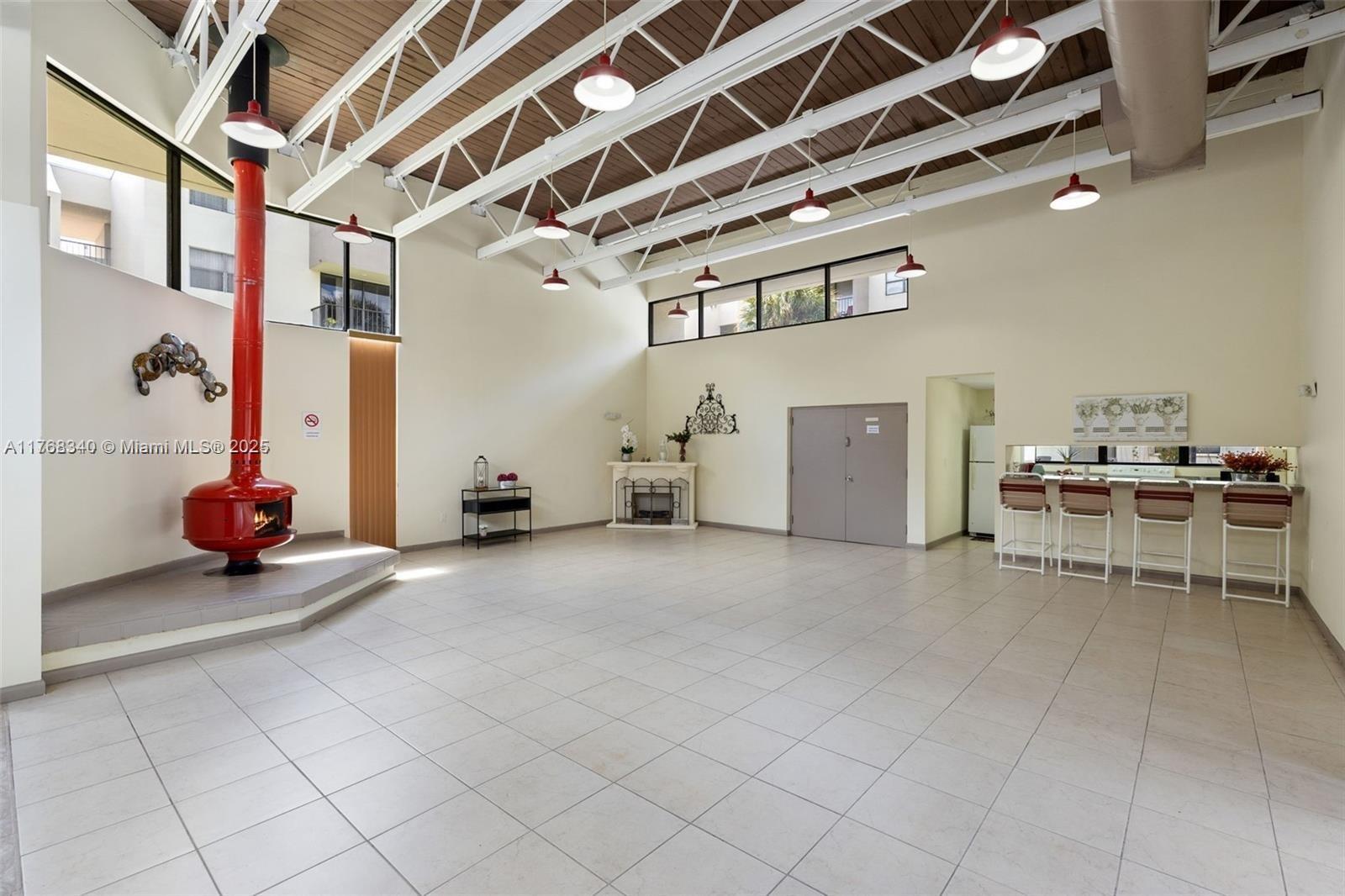 PEPPERMILL KENDALE LKS W - Residential